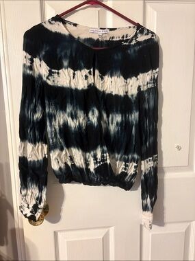 Young Fabulous & Broke Black and White Tie-Dye Long Sleeve Top